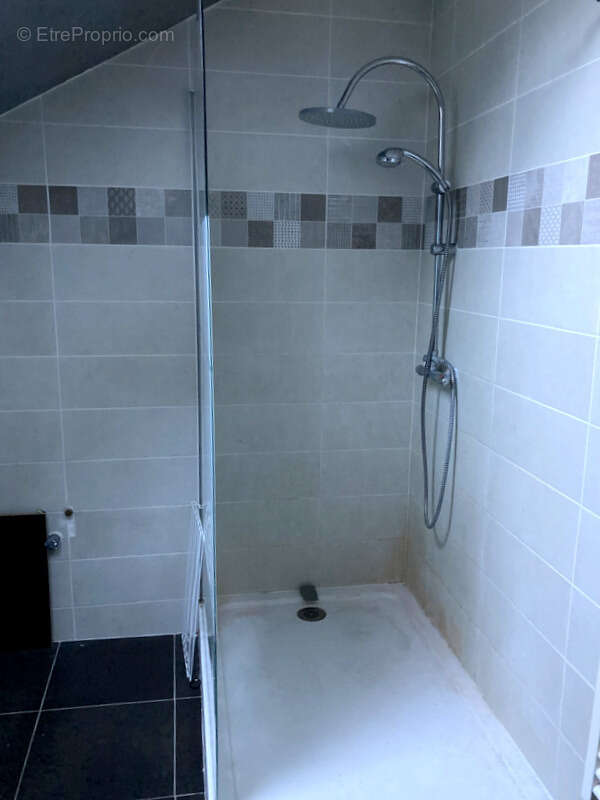 Appartement à LE PETIT-BORNAND-LES-GLIERES