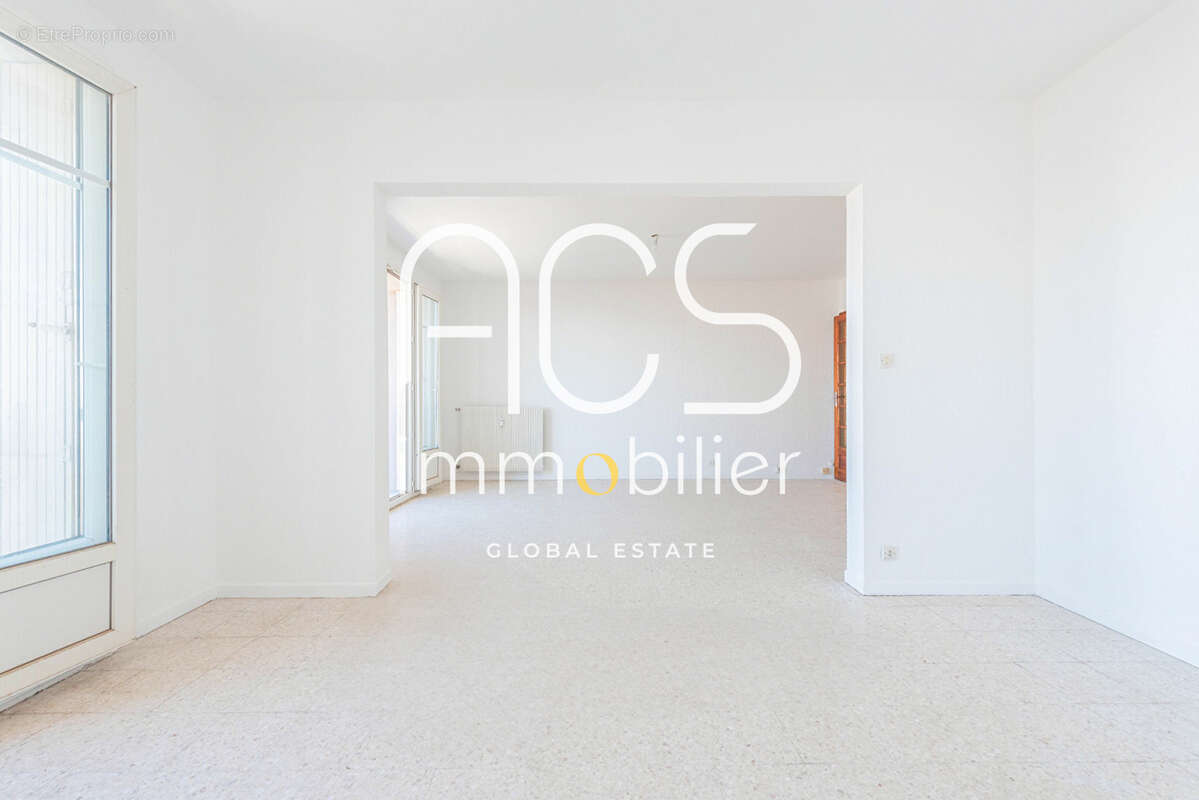 Appartement à PORT-DE-BOUC