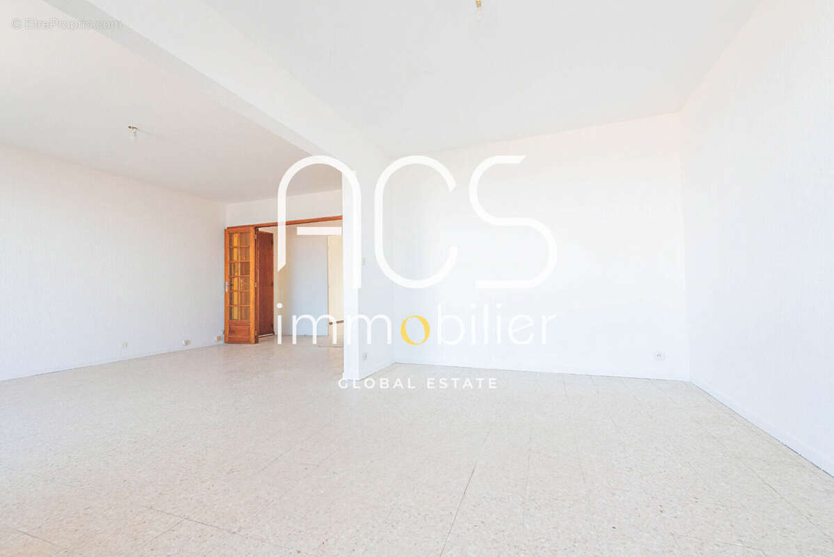 Appartement à PORT-DE-BOUC