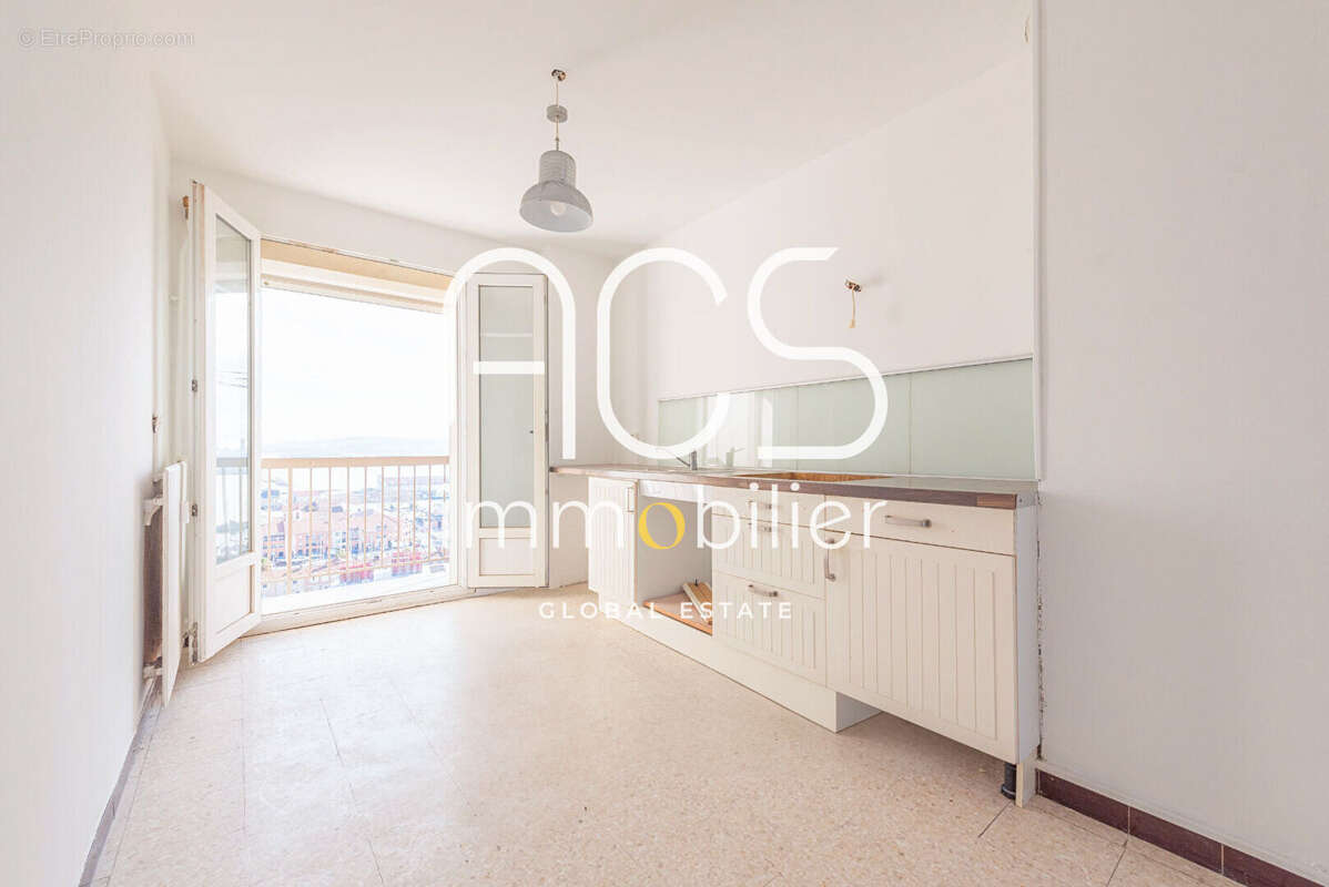 Appartement à PORT-DE-BOUC