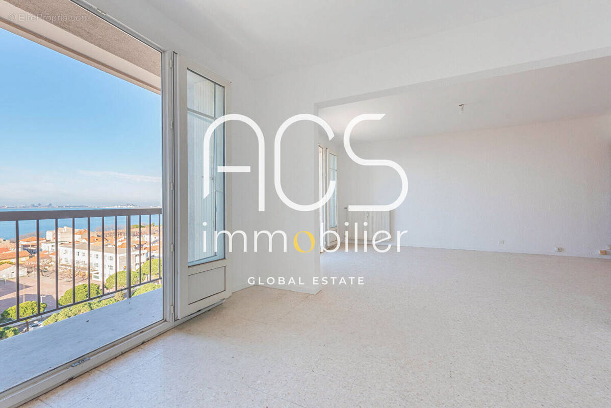 Appartement à PORT-DE-BOUC