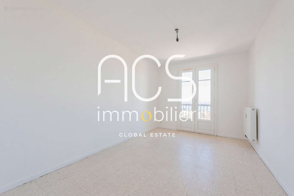 Appartement à PORT-DE-BOUC