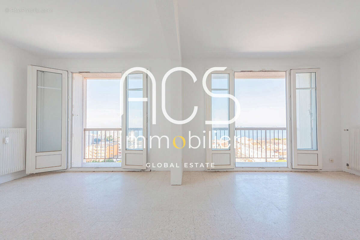 Appartement à PORT-DE-BOUC