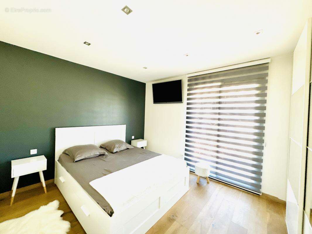 Maison à SAINT-VICTORET