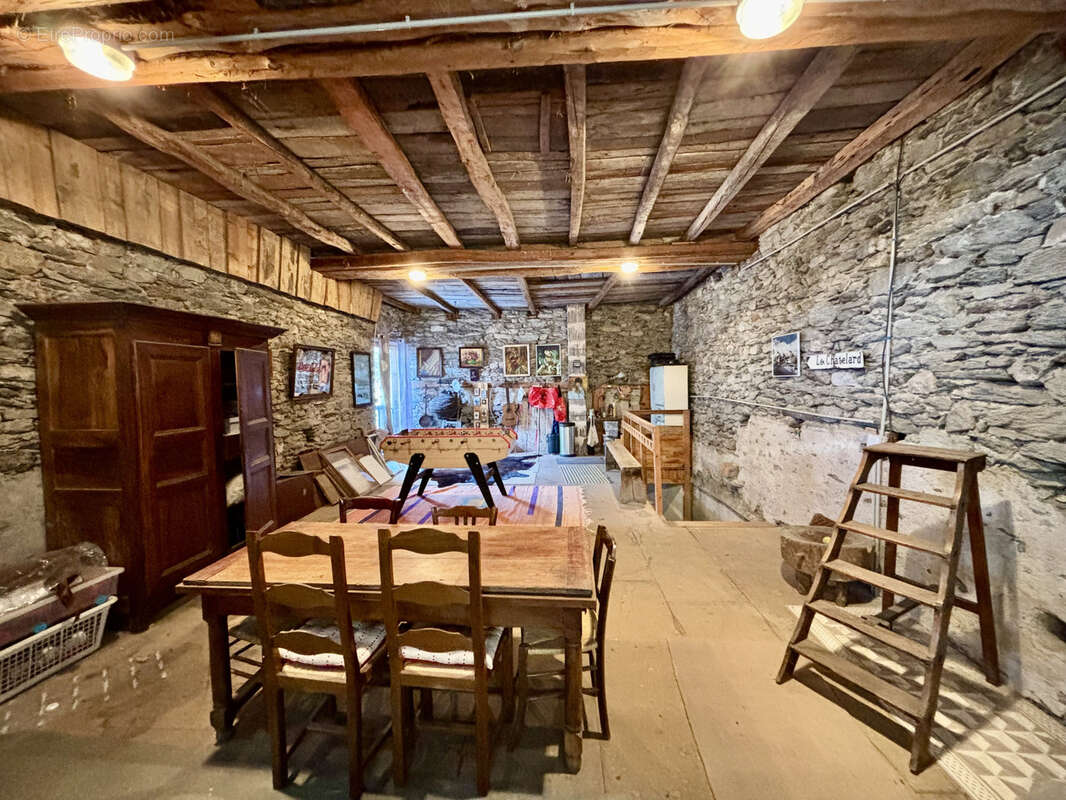 Maison à SAINT-MARTIN-DE-BELLEVILLE