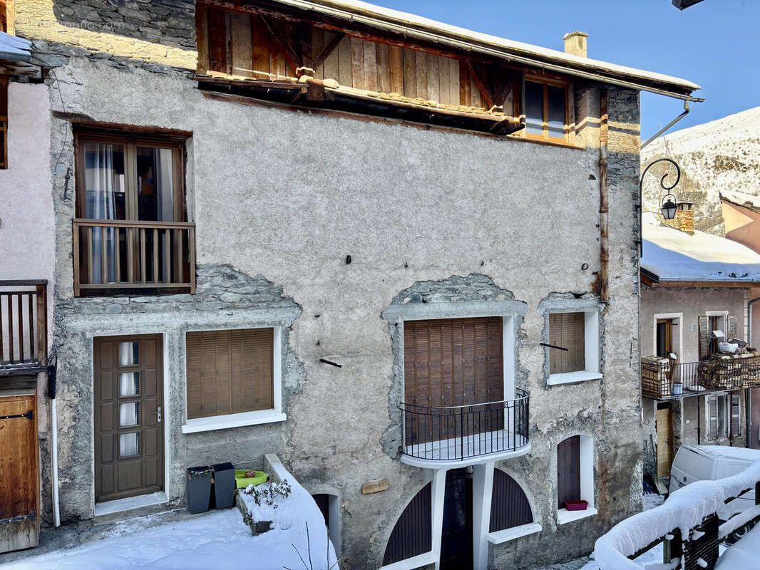 Maison à SAINT-MARTIN-DE-BELLEVILLE