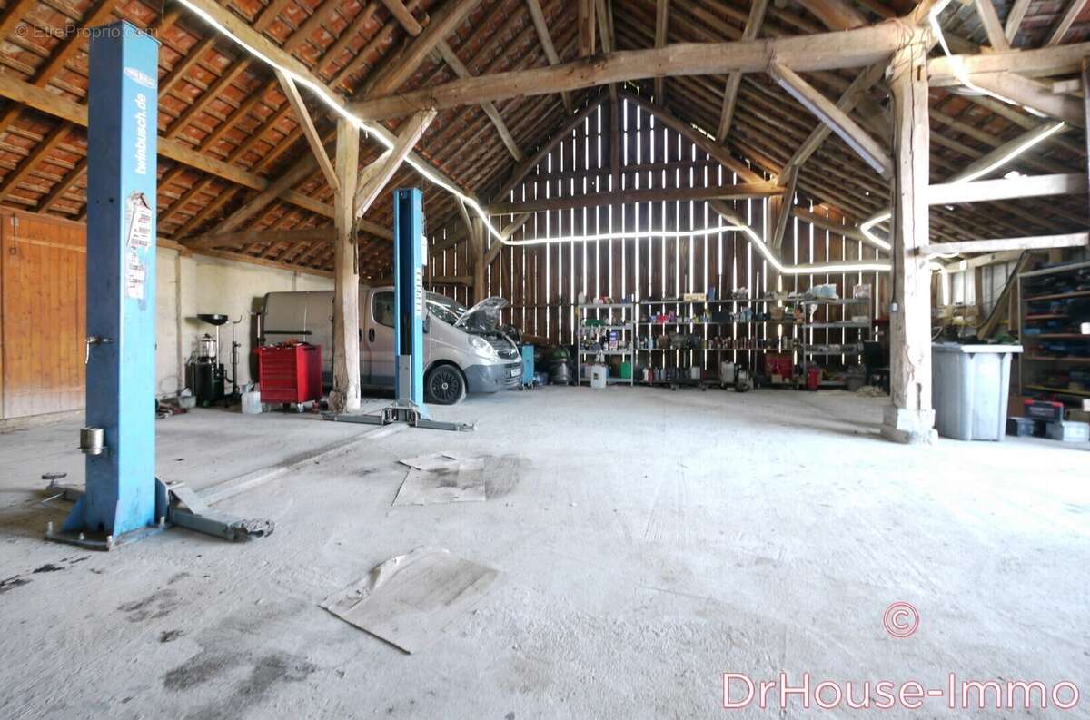 Maison à FONTAINE-LES-GRES