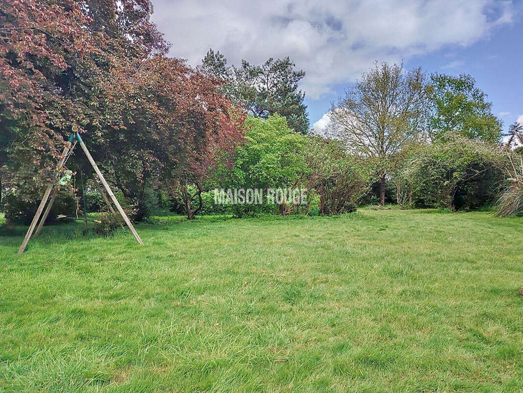 Maison à LA CHAPELLE-AUX-FILTZMEENS