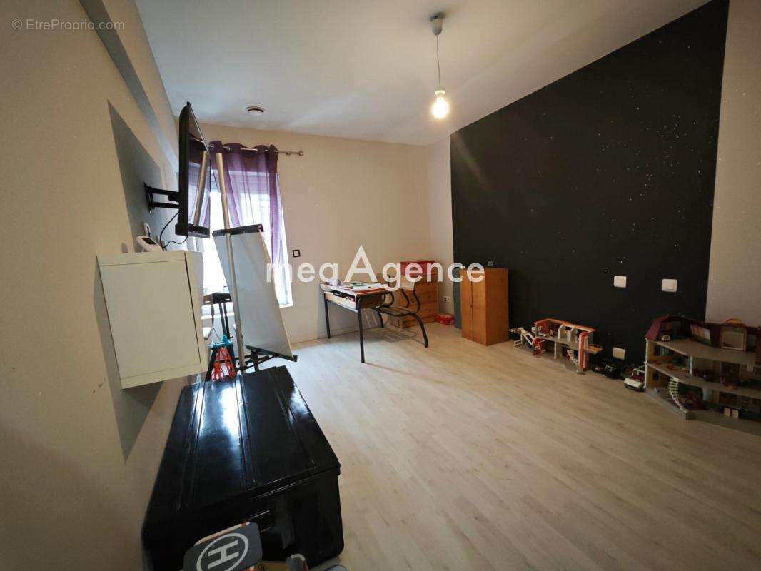 Maison à VILLENEUVE-SUR-BELLOT