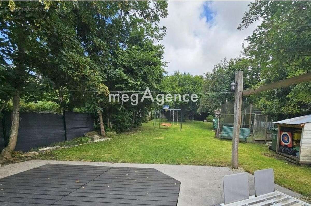 Maison à VILLENEUVE-SUR-BELLOT