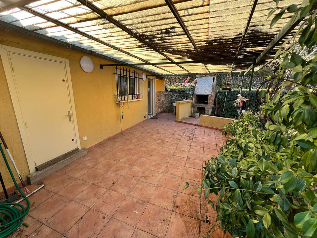 Terrain à LA TURBIE