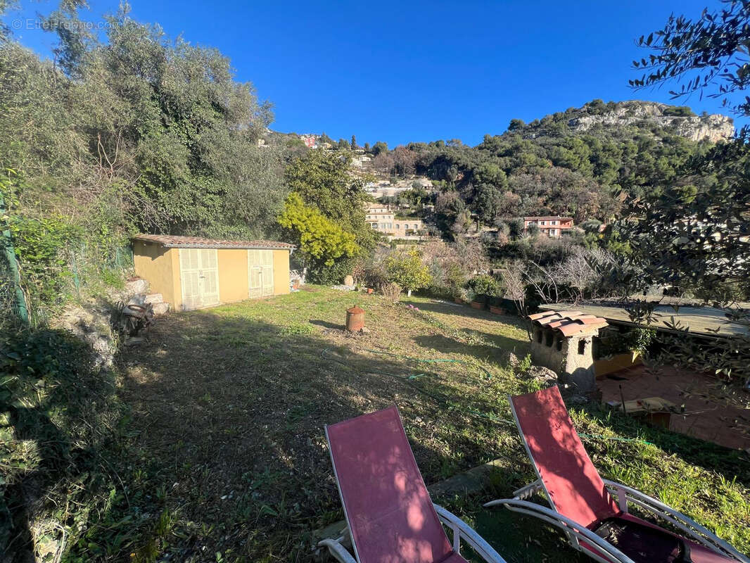 Terrain à LA TURBIE