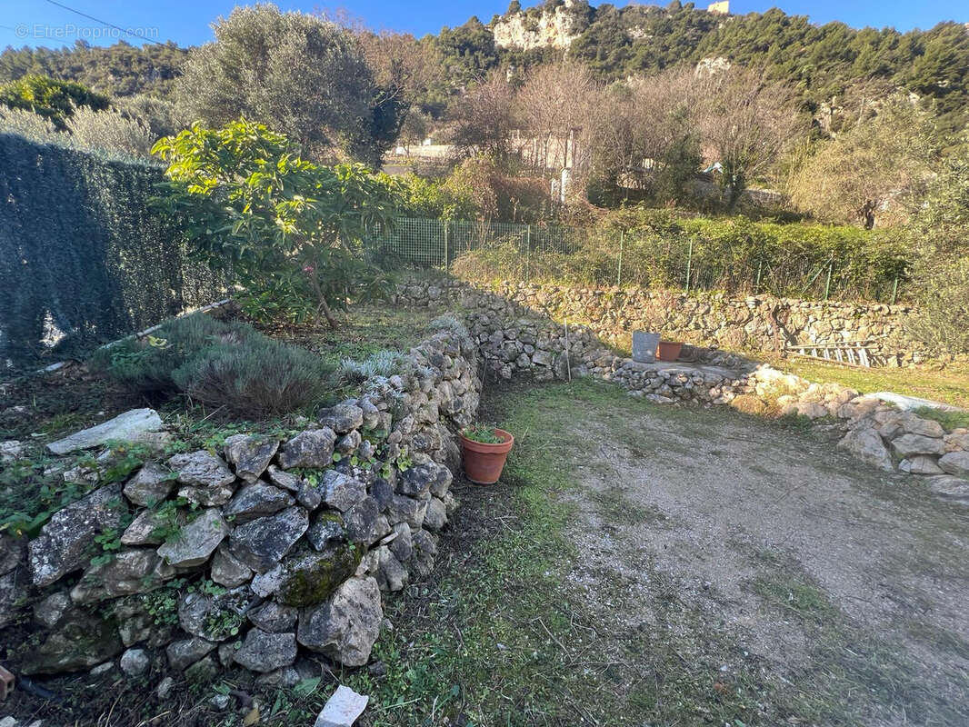 Terrain à LA TURBIE