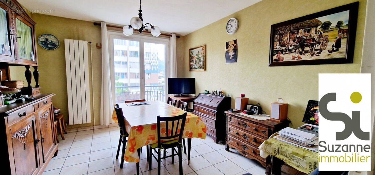 Salon - Appartement à GRENOBLE