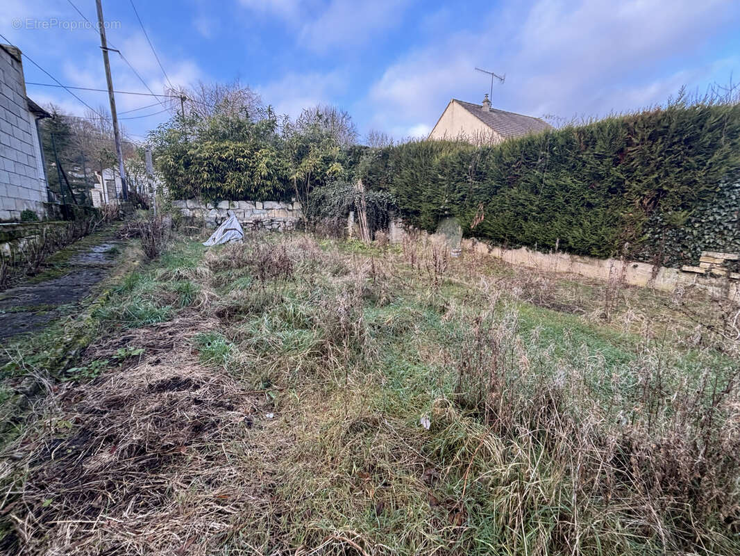 Terrain à SOISSONS