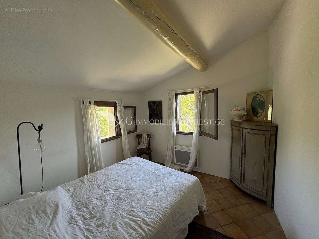 Maison à SAUMANE-DE-VAUCLUSE