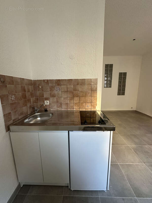 Appartement à SOLLIES-PONT