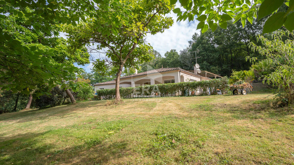 Maison à SAINTE-MARTHE