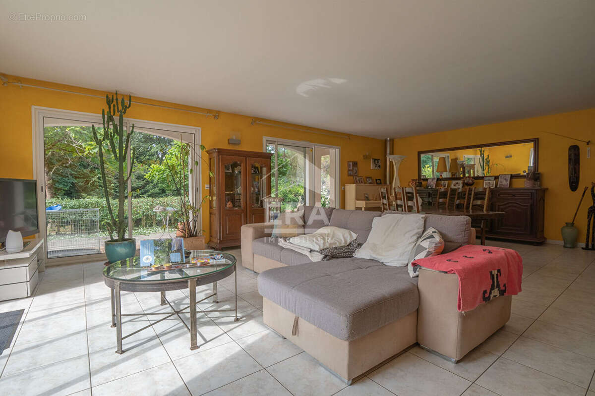 Maison à SAINTE-MARTHE