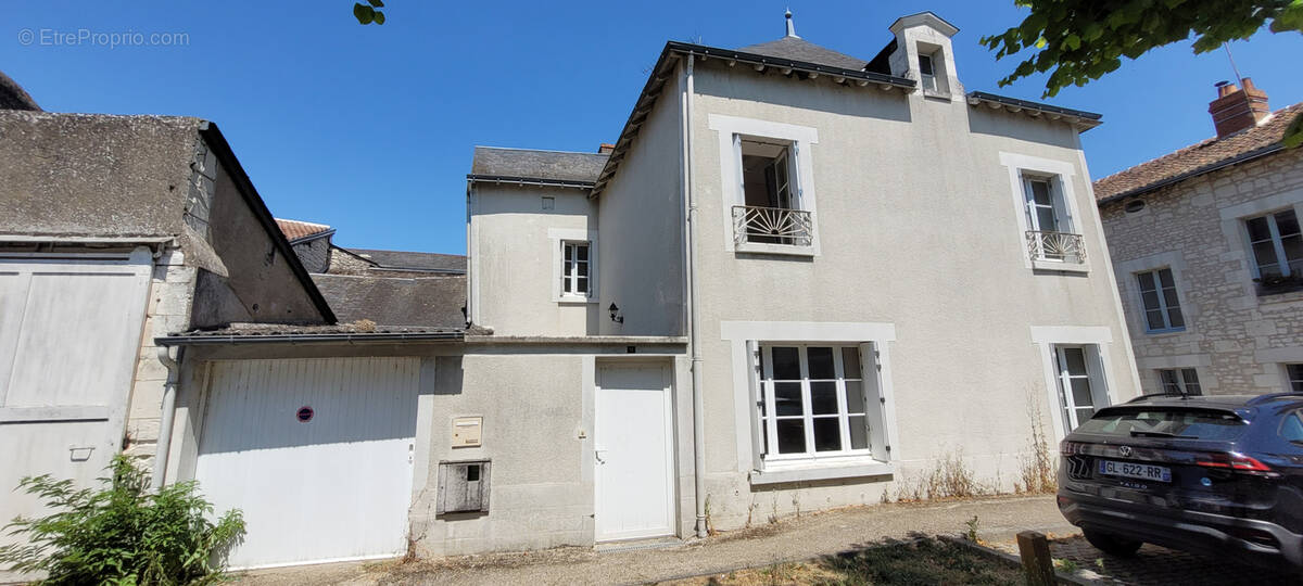 Maison à CHINON