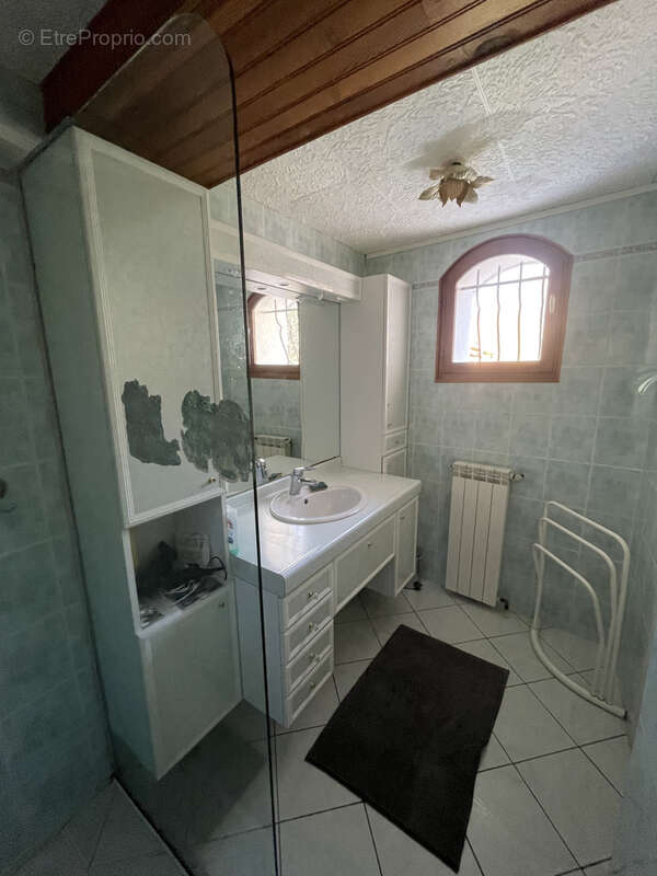 Maison à BROUSSES-ET-VILLARET