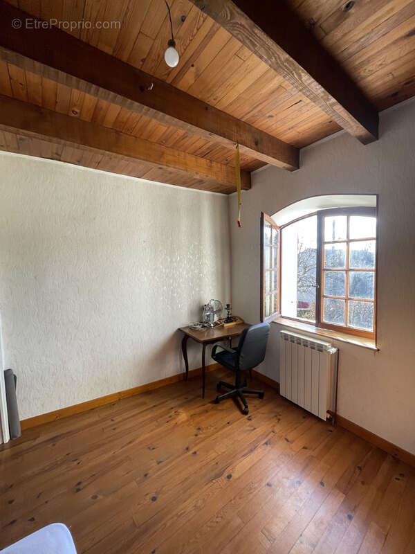 Maison à BROUSSES-ET-VILLARET