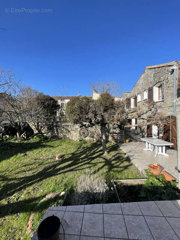 Maison à BROUSSES-ET-VILLARET