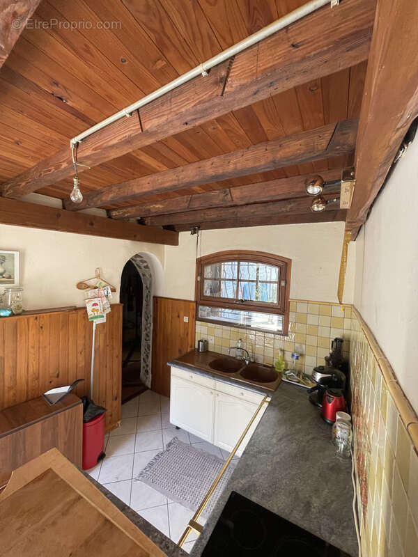 Maison à BROUSSES-ET-VILLARET