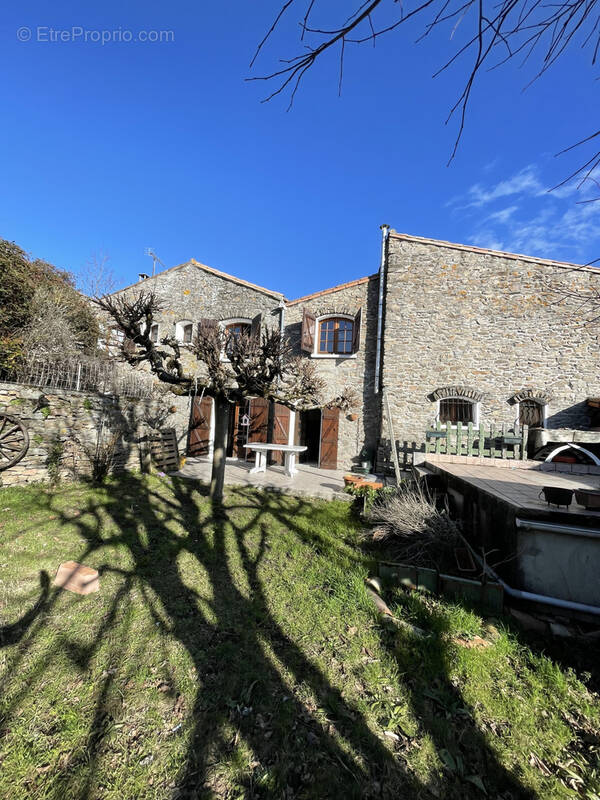 Maison à BROUSSES-ET-VILLARET