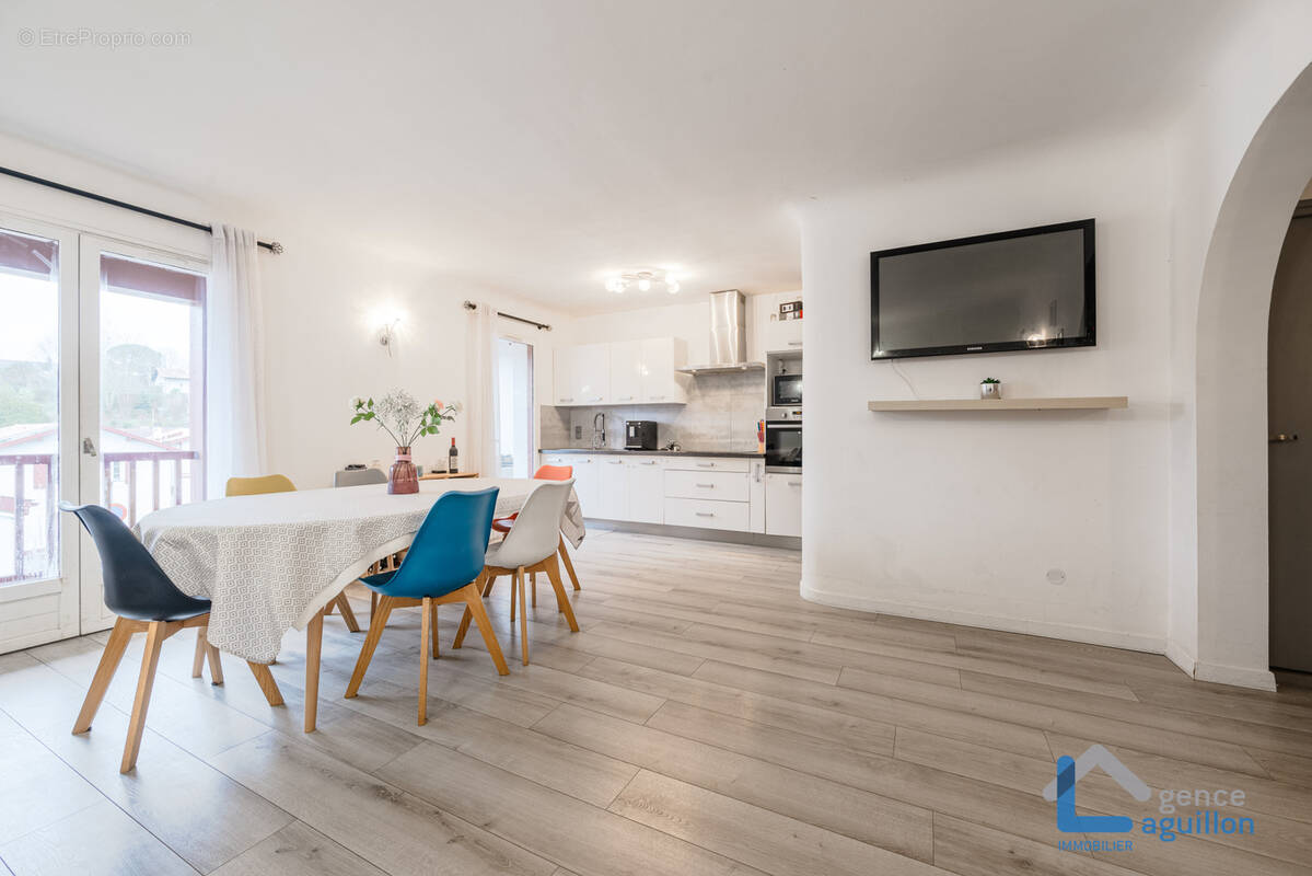 Appartement à URRUGNE