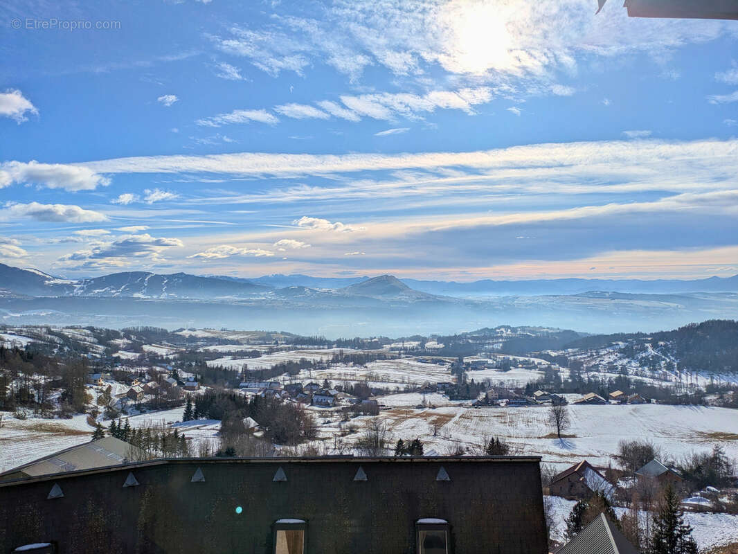 Appartement à SAINT-MICHEL-DE-CHAILLOL