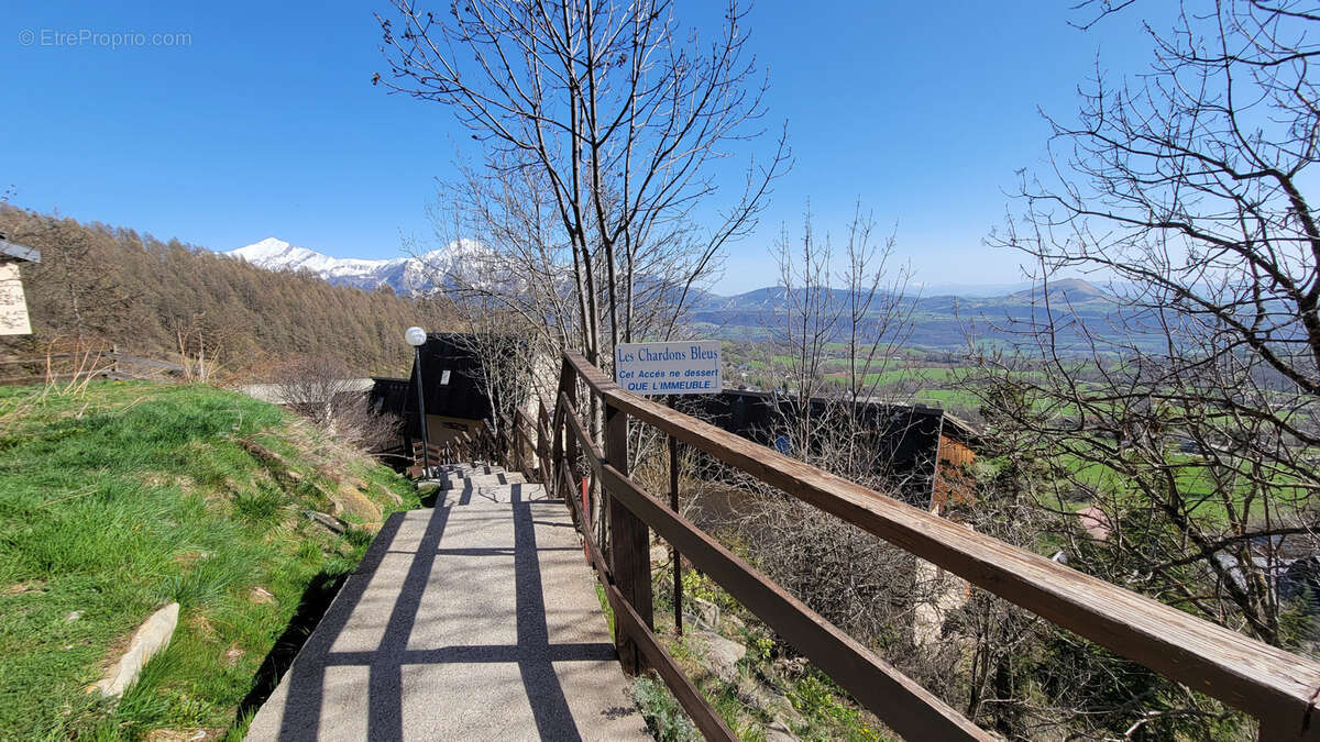 Appartement à SAINT-MICHEL-DE-CHAILLOL