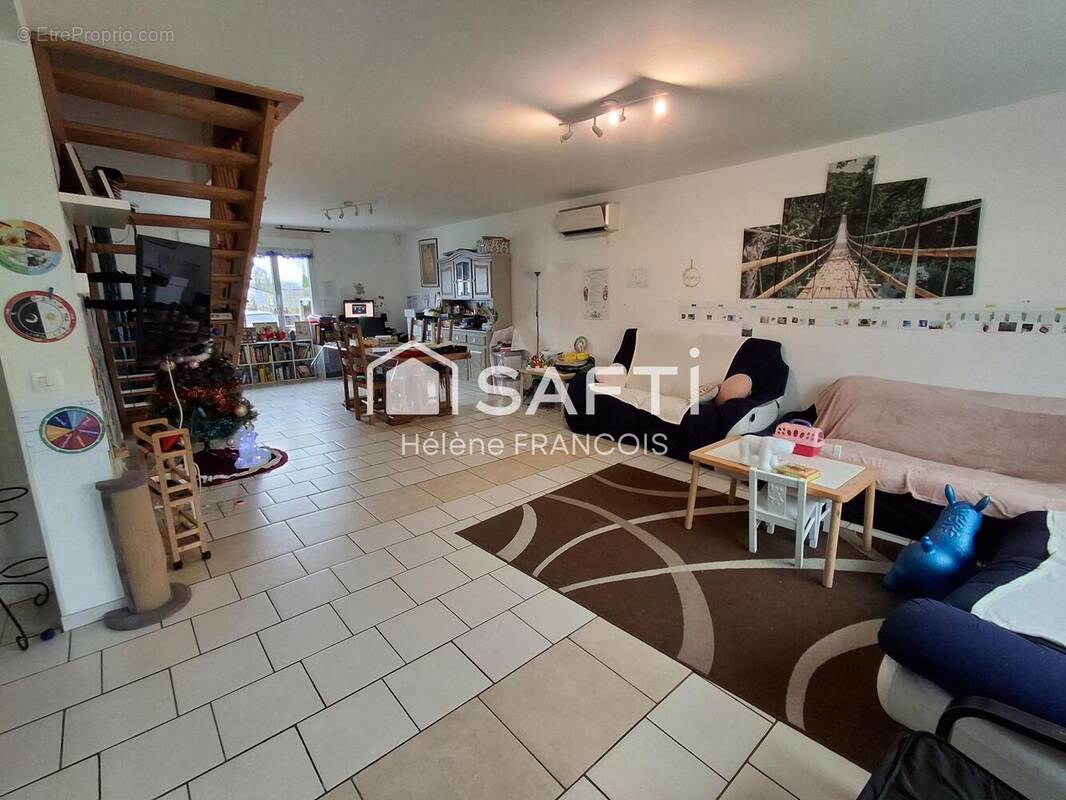 Photo 1 - Maison à HUMBERT