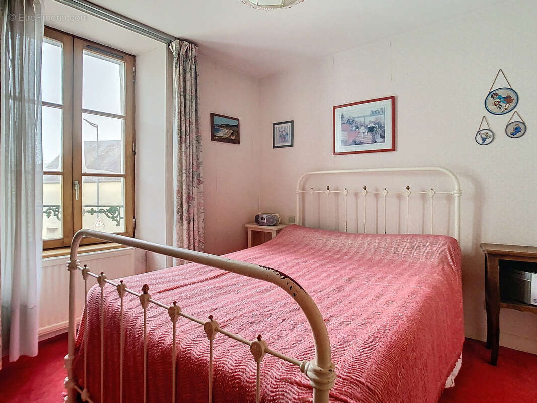 Maison à LA HAYE-DU-PUITS