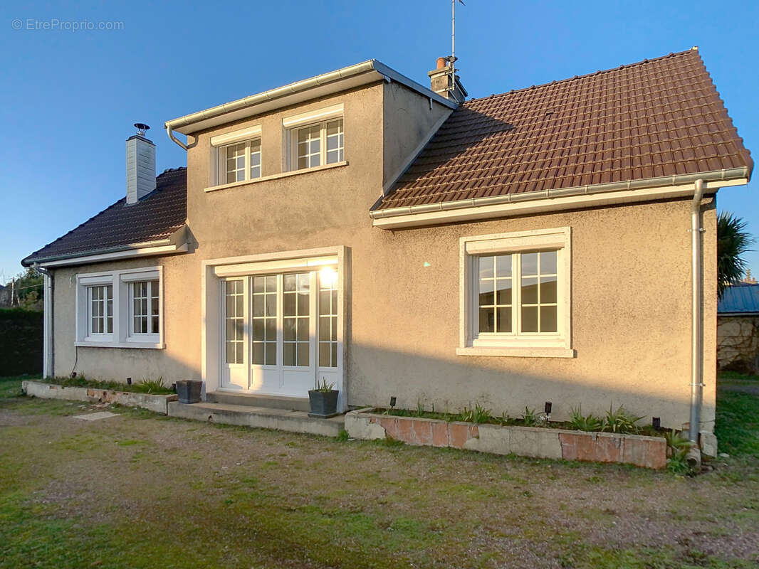 Maison à PONT-HEBERT