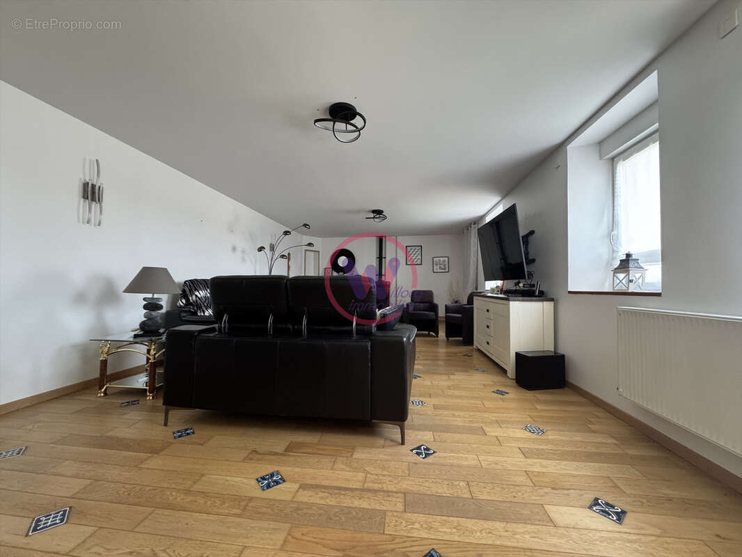 Maison à BEAUMETZ-LES-LOGES