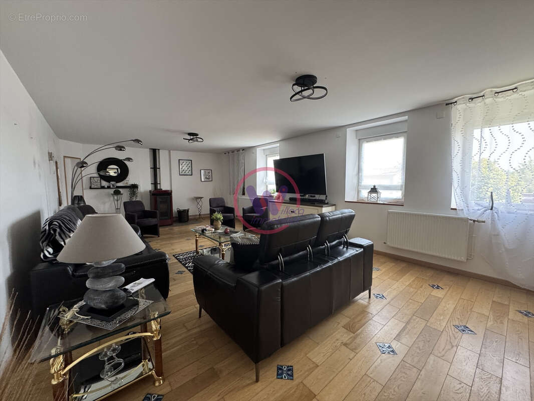 Maison à BEAUMETZ-LES-LOGES