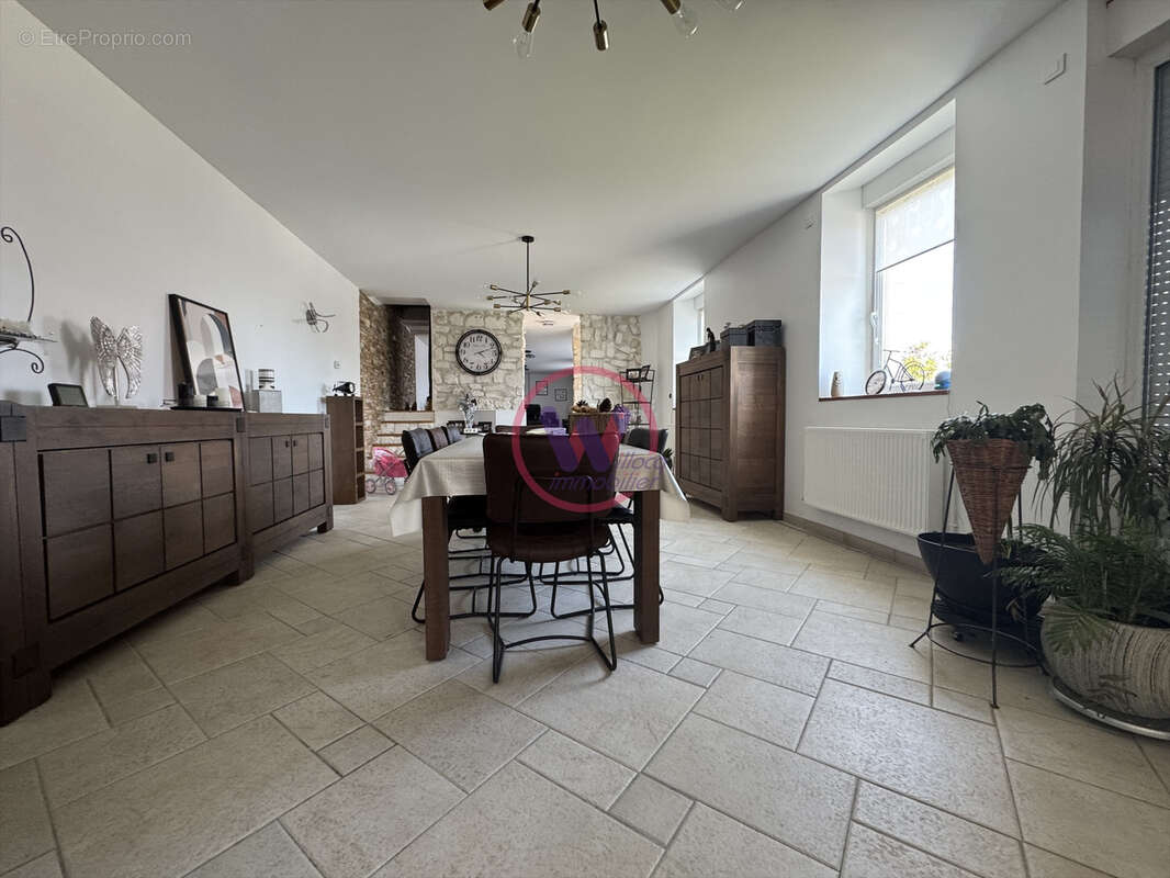 Maison à BEAUMETZ-LES-LOGES