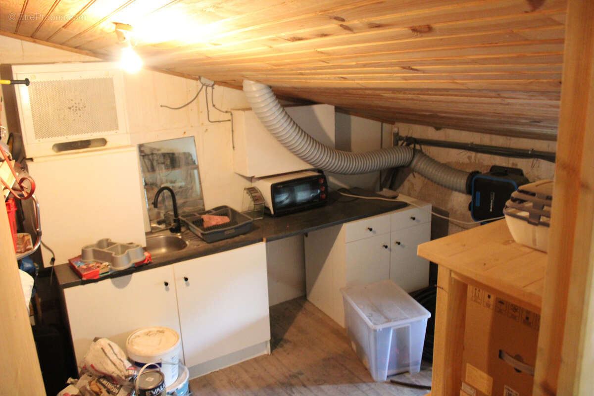 Maison à BELVEZE-DU-RAZES