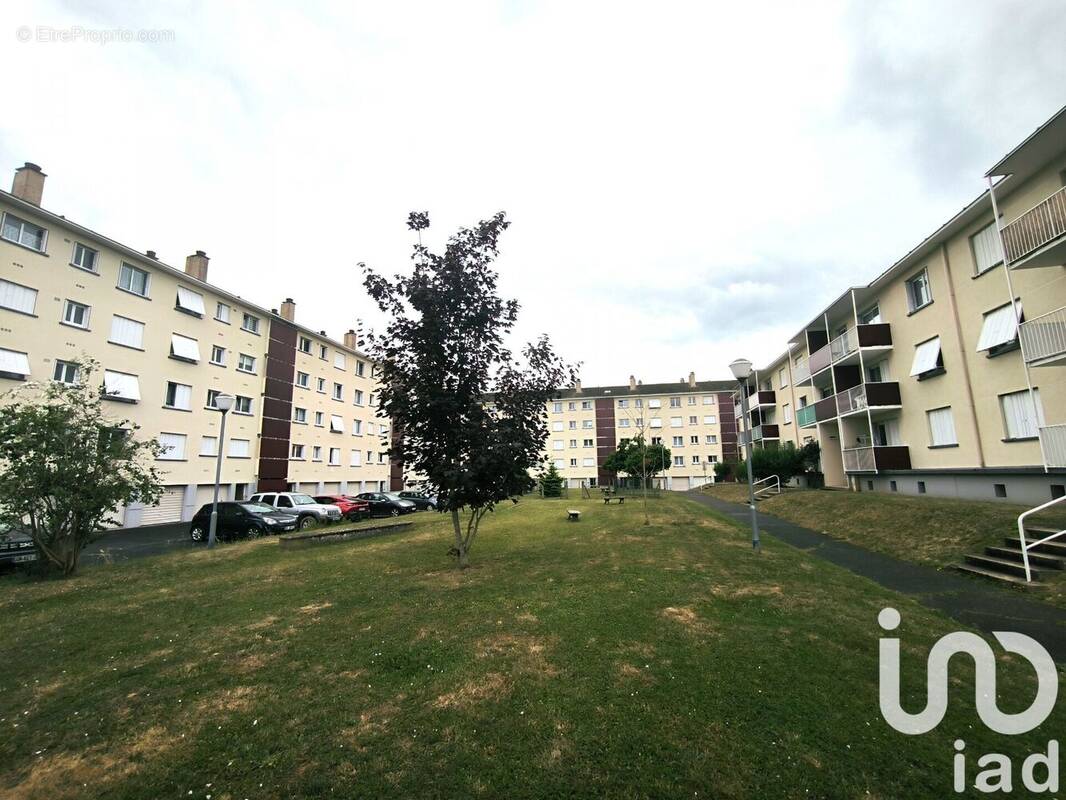 Photo 1 - Appartement à SAINT-FARGEAU-PONTHIERRY