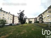 Photo 1 - Appartement à SAINT-FARGEAU-PONTHIERRY