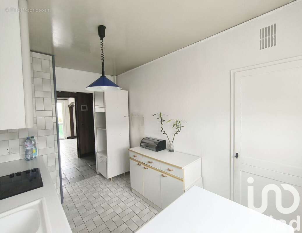 Photo 9 - Appartement à SAINT-FARGEAU-PONTHIERRY