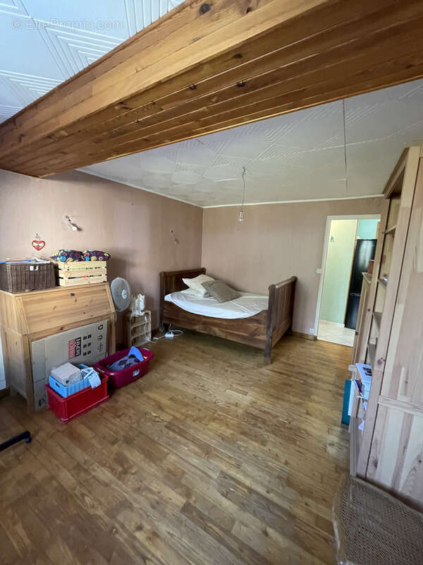 Maison à BROUSSES-ET-VILLARET