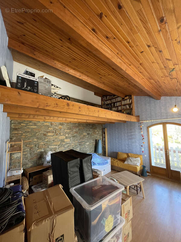 Maison à BROUSSES-ET-VILLARET