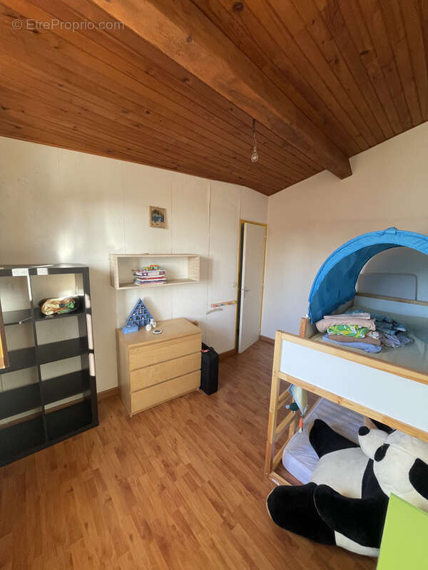 Maison à BROUSSES-ET-VILLARET