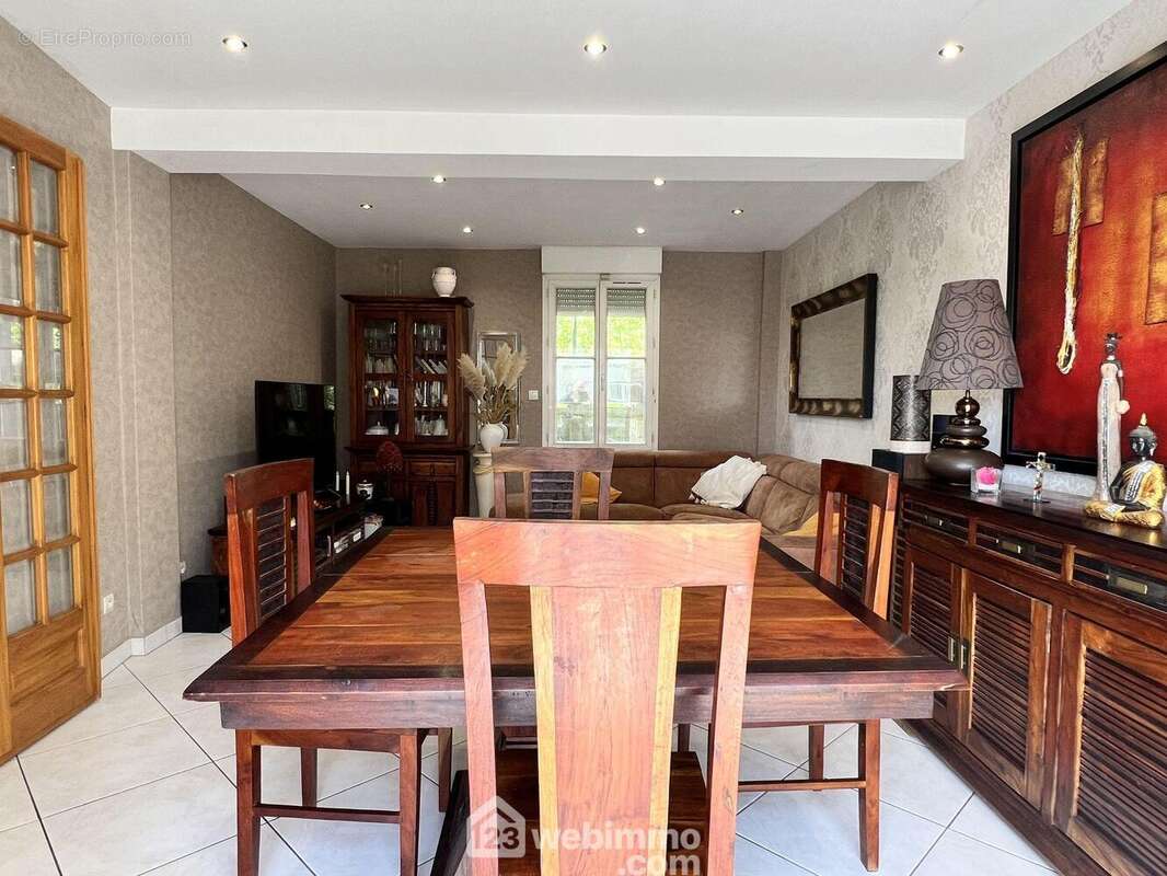 Traversant, - Maison à VITRY-SUR-SEINE