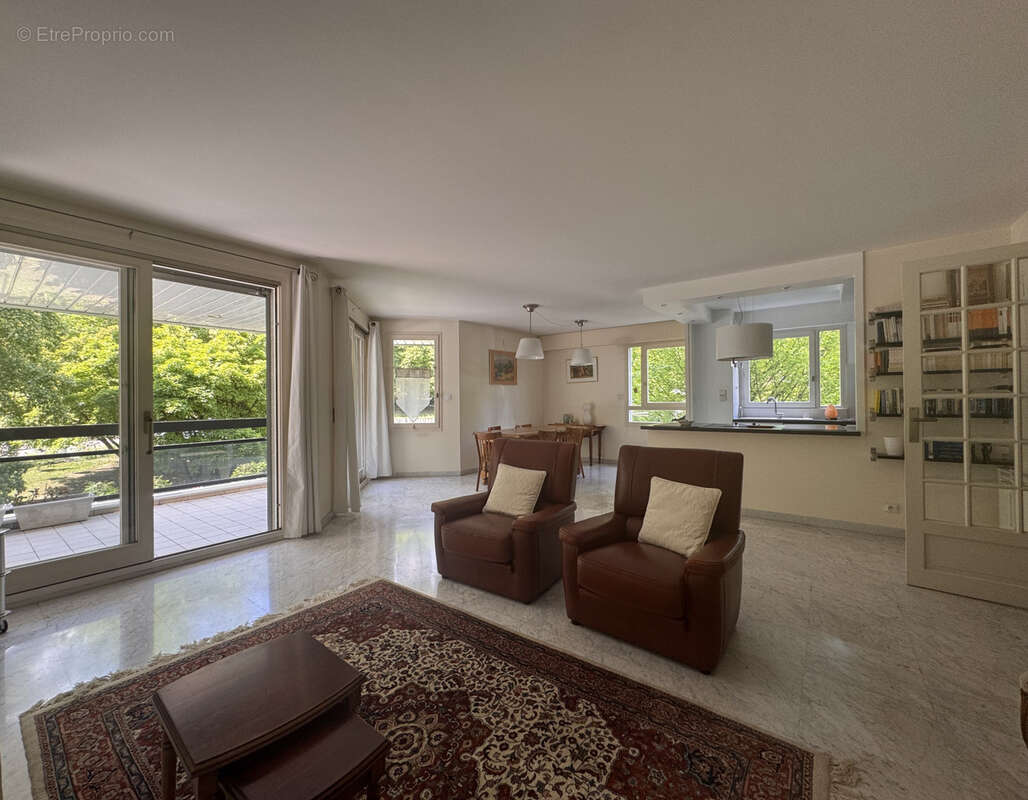 Appartement à MEYLAN