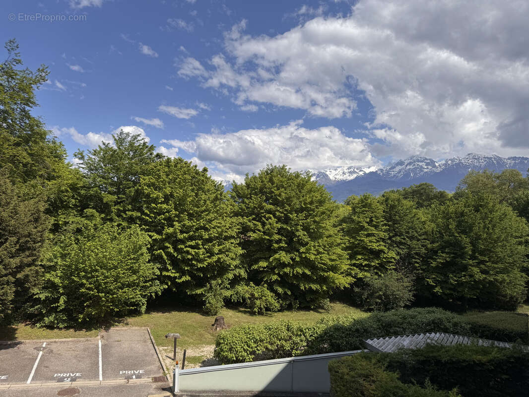 Appartement à MEYLAN