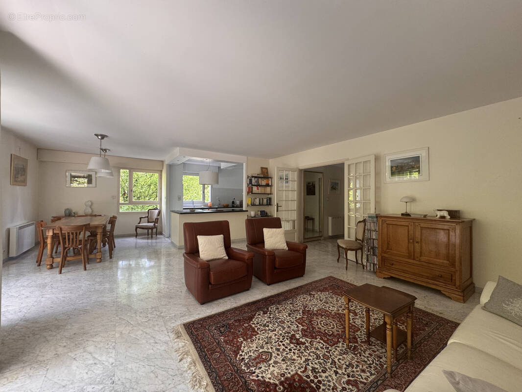 Appartement à MEYLAN