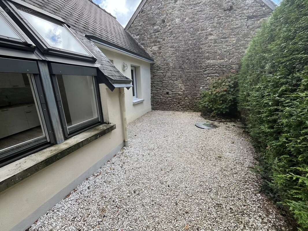 Maison à LA VICOMTE-SUR-RANCE